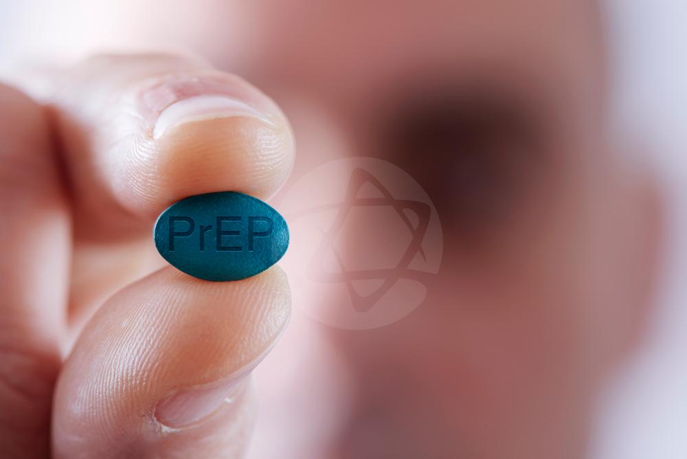 Pobreza desafia décadas de combate à Aids no Brasil, mostra estudo